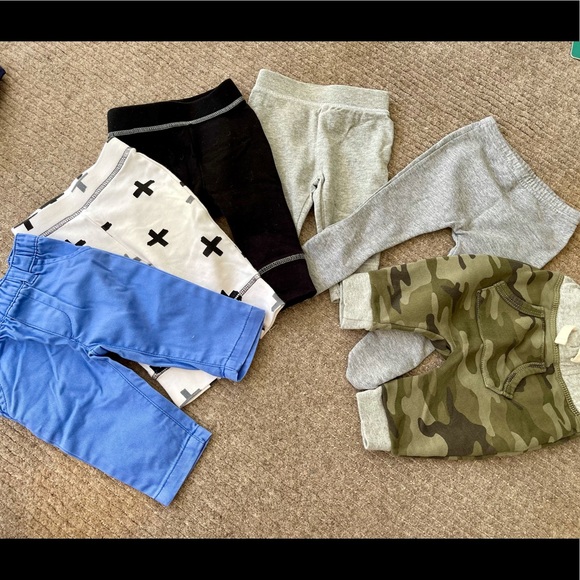 Baby Boy 0-3 bundle (tons of outfits!) - Picture 1 of 3
